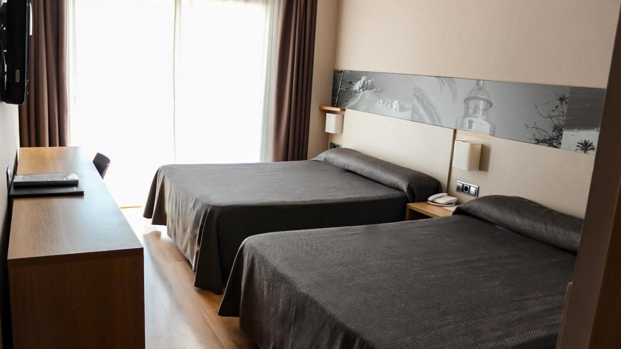 Hotel Bernat II 4*Sup Calella Esterno foto